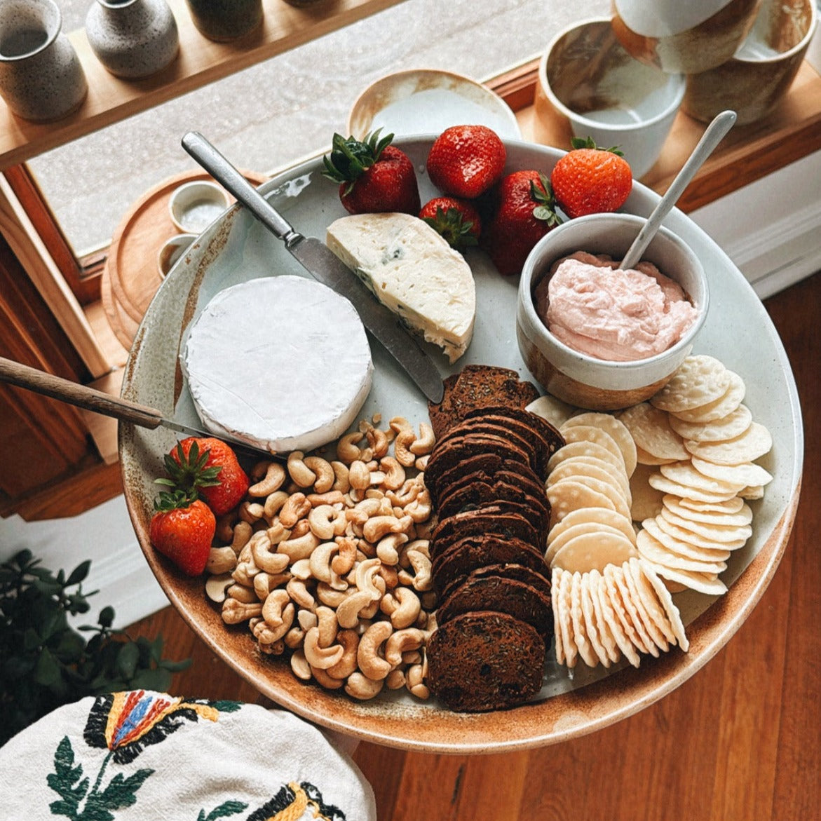 PalinopsiaCeramicsSodaLargeroundPlatter.jpg