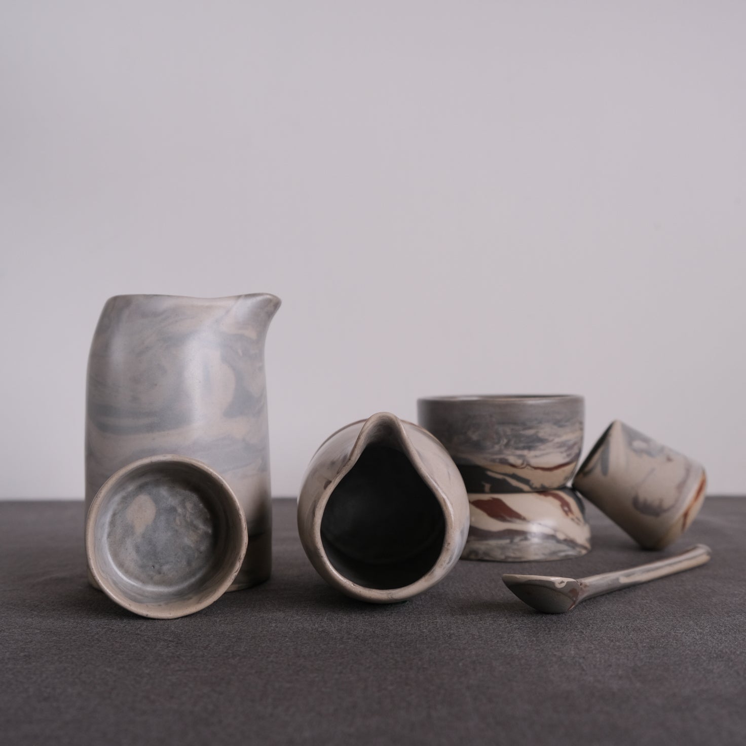 Jupiter Medium Pitcher Satin