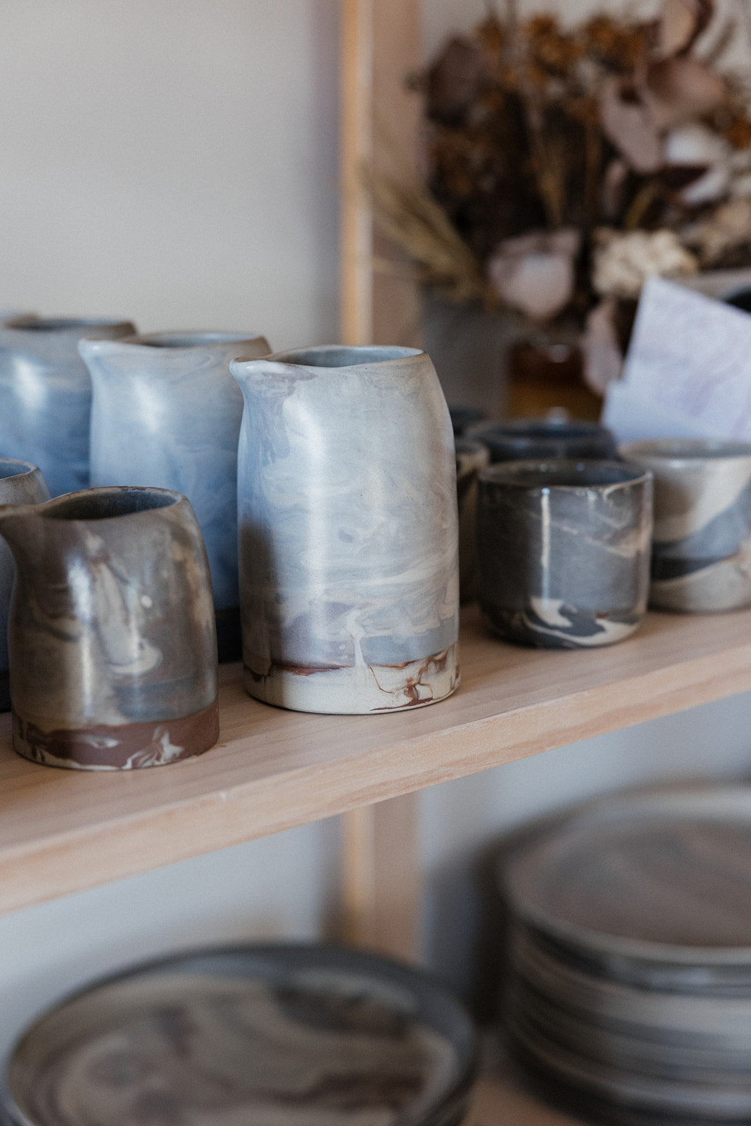 Jupiter Medium Pitcher Gloss