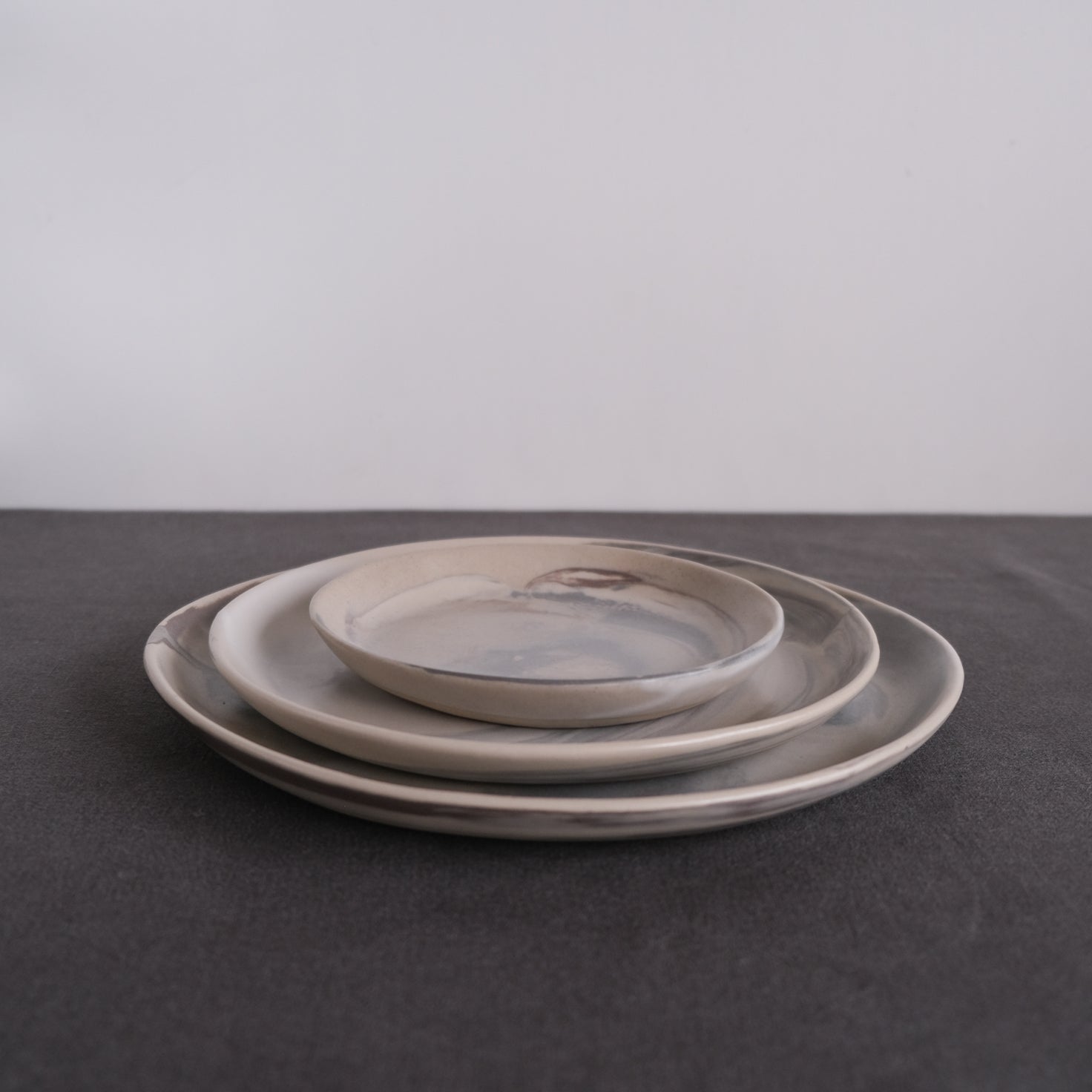 Jupiter Dinner Plate Satin