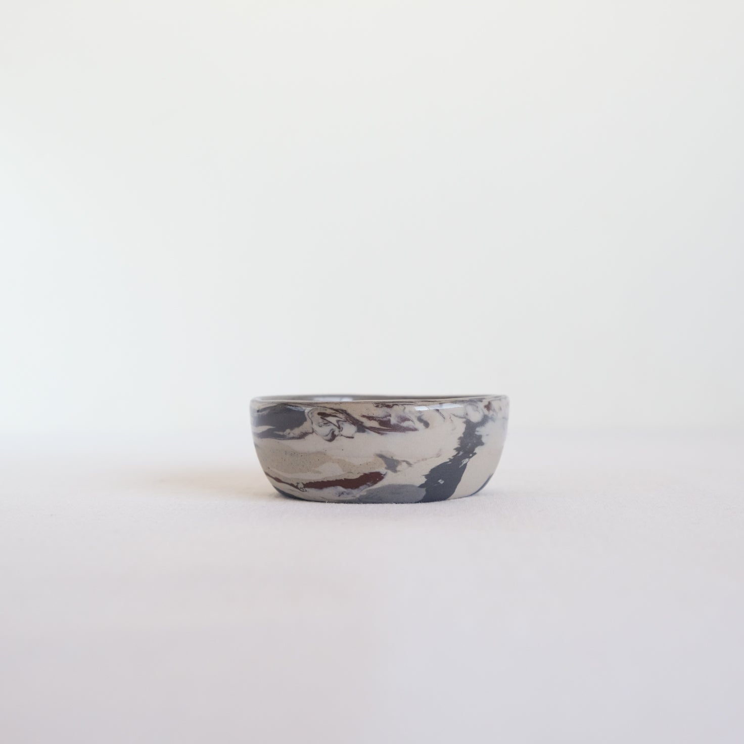 Palinopsia_Marble_Ceramics_Jupiter_Dinnerware_Gloss-20_957cc785-3ca3-4858-951c-63ff035b9877.jpg