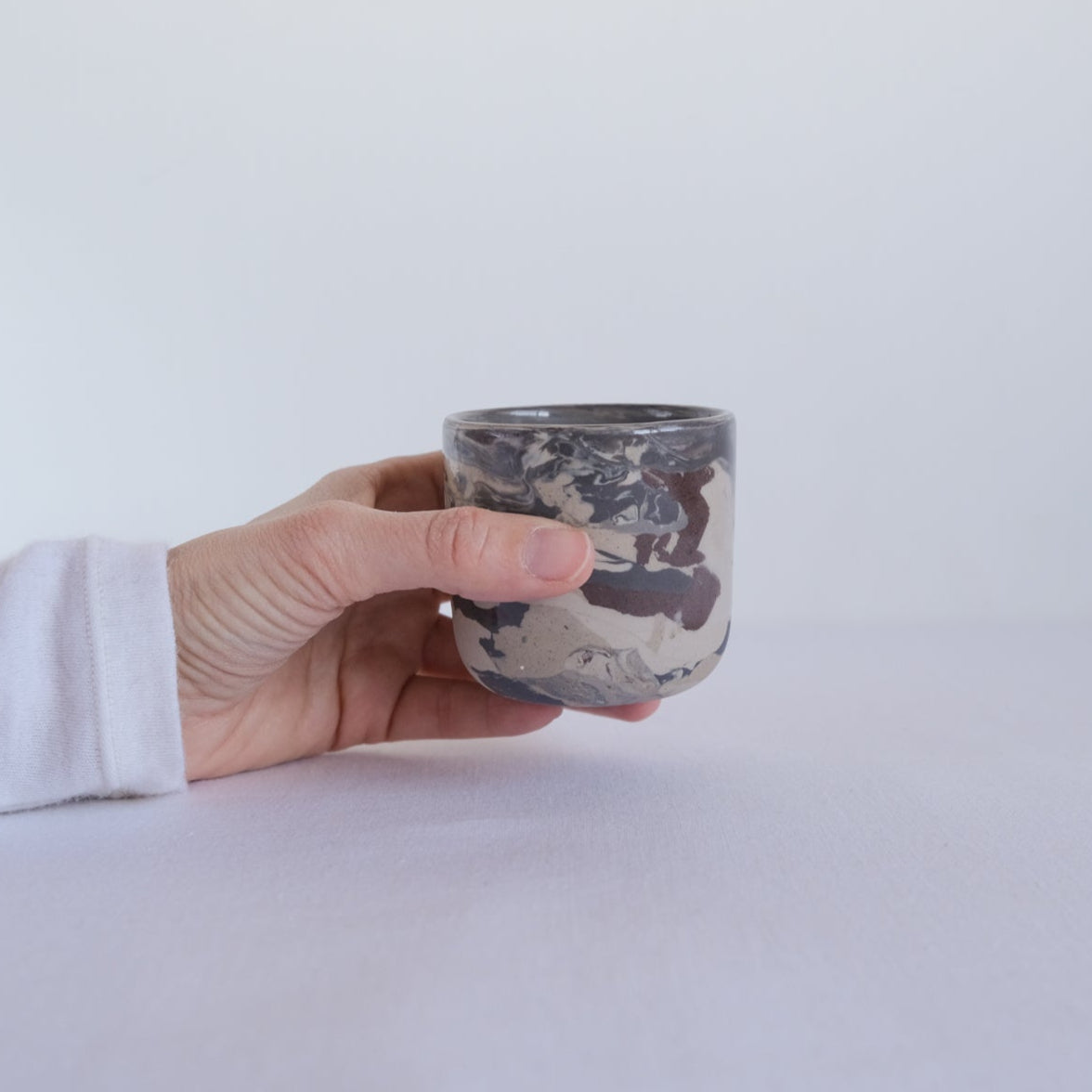 Palinopsia_Marble_Ceramics_Jupiter_Dinnerware_Gloss-40.jpg